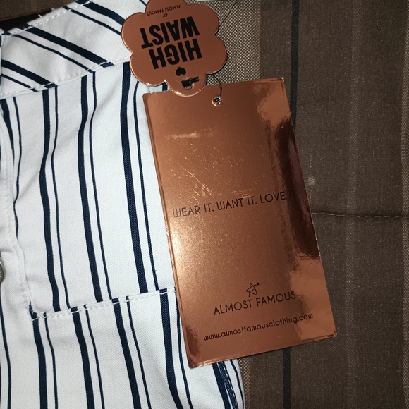 Almost Famous High Waist Striped Shorts 1 Juniors - Picture 5 of 8